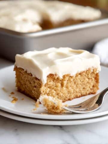 Cinnamon Roll Poke Cake Recipe