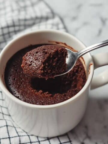 Easy Microwave Chocolate Mug Cake Recipe