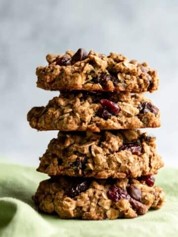 Healthy Breakfast Cookies with Oats, Nut Butter, and Dried Fruit Recipe