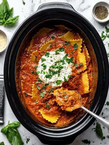 Slow Cooker Lasagna Soup with Ricotta, Parmesan, and Spinach Recipe