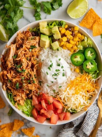 Slow Cooker Chicken Burrito Bowls Recipe