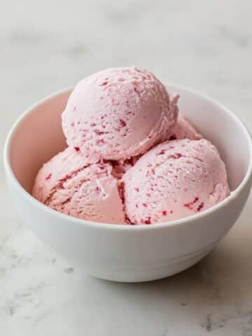 Easy Strawberry Ice Cream Recipe