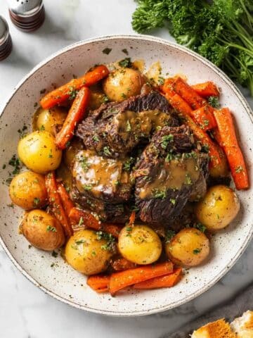 Classic Pot Roast with Vegetables and Red Wine Recipe
