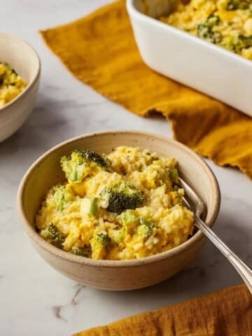 Broccoli Rice Casserole with Creamy Cheese Sauce Recipe