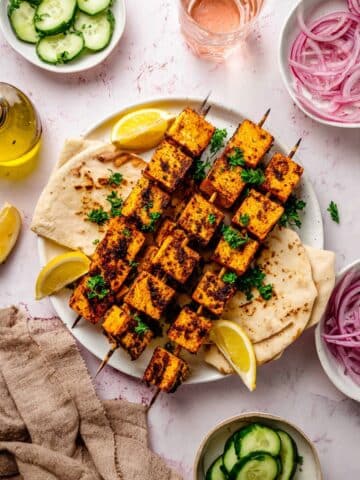 Vegan Souvlaki with Tofu and Fresh Veggies Recipe