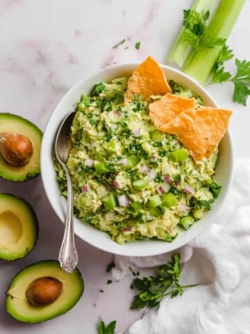Easy Avocado Greek Yogurt Chicken Salad (No Mayo) Recipe